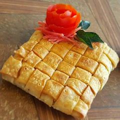 A picture of Cheese Chilli Chattai Samosa.
