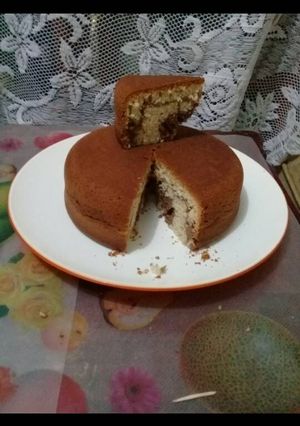 A picture of Tried marble cake without an oven.