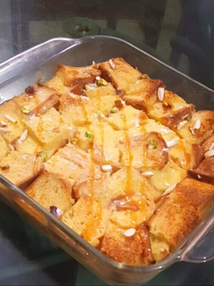 A picture of BREAD PUDDING 😋.