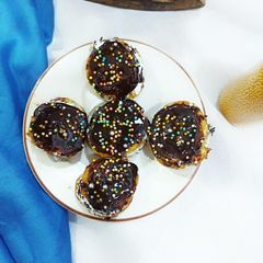 A picture of Eclairs.