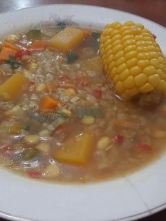 Una foto de Sopa de verduras con fideos