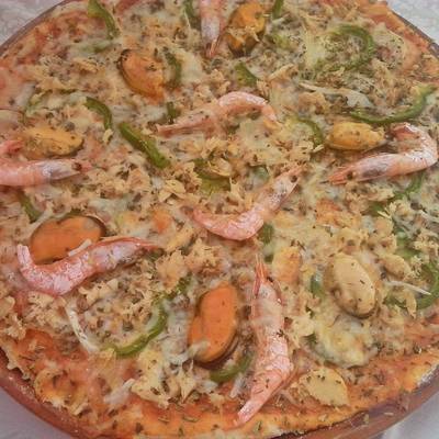 Pizza de marisco Receta de Nieves Martínez Sánchez- Cookpad