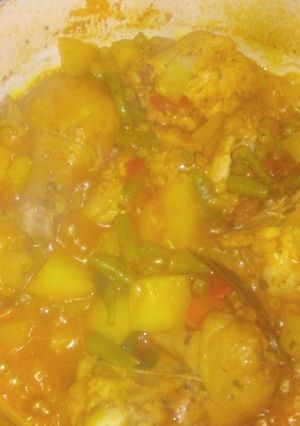 Una foto de Estofado de pollo a mí estilo