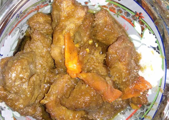 Bagaimana Menyiapkan Semur daging empuk yang Bikin Ngiler