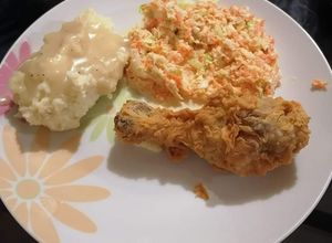 Una foto de Ensalada tipo KFC