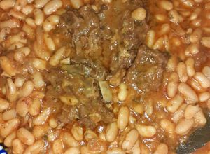 Foto principal de Alubias con carne seca 🥓🥓🥘