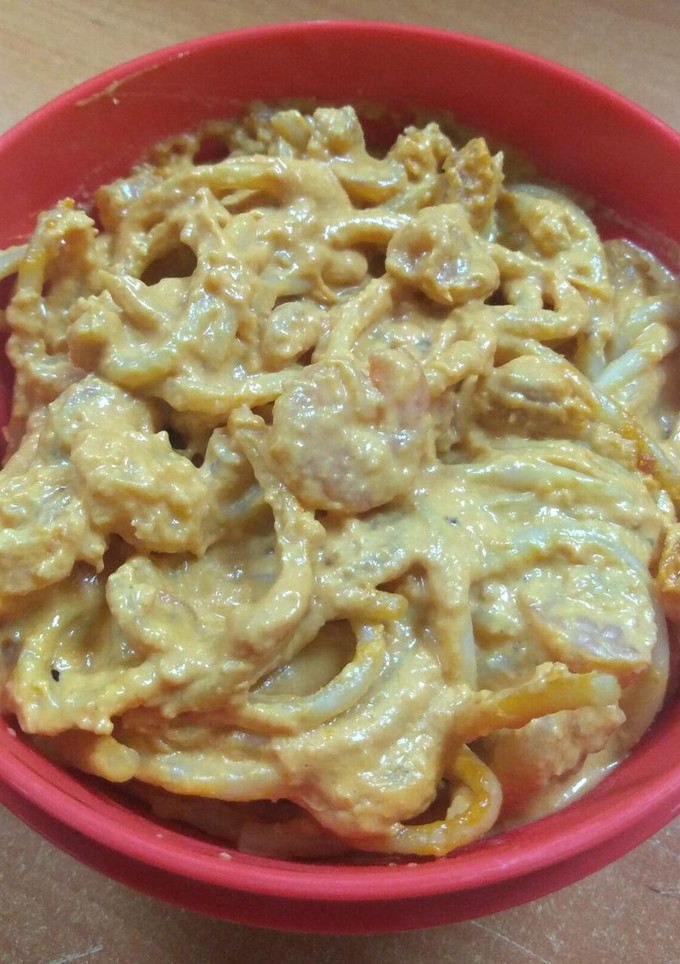Una foto de Pasta cremosa con camarones