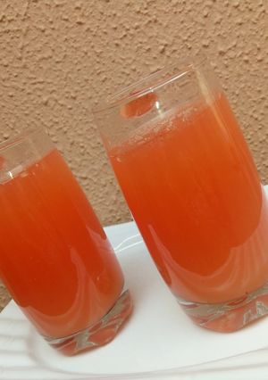 A picture of Pineapple & watermelon juice #bestof2019.
