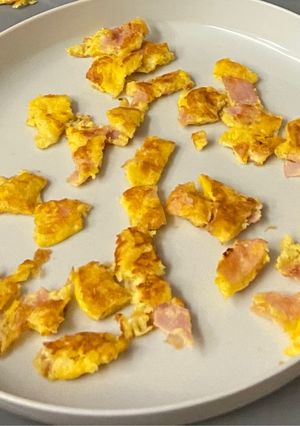 Tojásos reggeli babáknak recept fotója