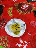 Natilla Tradicional con Salsa de Maracuyá