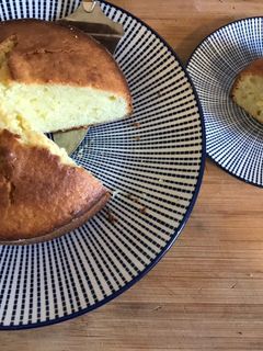 Saftiger Olivenöl-Zitronen-Rühr-Kuchen Rezepthauptbild