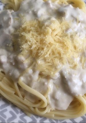 Una foto de PASTA CON POLLO Y CHAMPIÑONES 🍝
