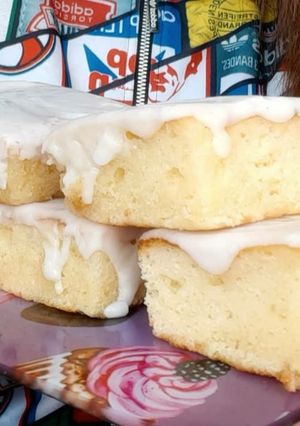 Una foto de CUADRADITOS DE Limón O LEMONIES‼🤤🍋