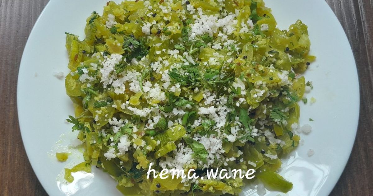 Snake Gourd Or Padwal Bhaji Recipe by Hema Wane - Cookpad