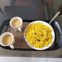 A picture of Tea time snacks.