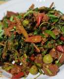 ผัดเผ็ดเนื้อ ใบยี่หร่า
