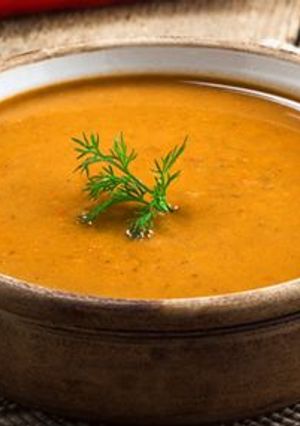 A picture of Mulligatawny soup.
