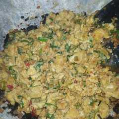 A picture of Telur gongso.