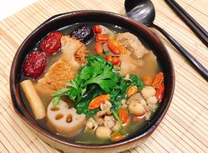 Hình của món Canh dưỡng sinh.