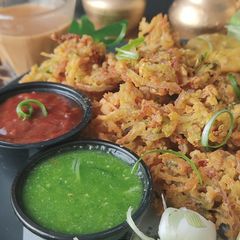 A picture of Crispy Onion fritters.