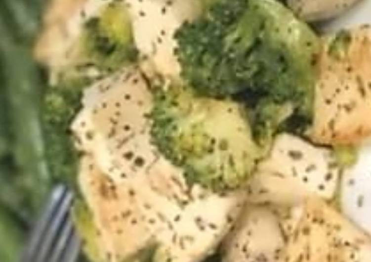 Broccoli cheese salad