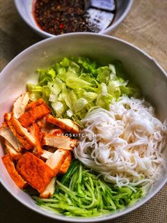 Hình của món Bún Nước Tương Dã Chiến (Chay).