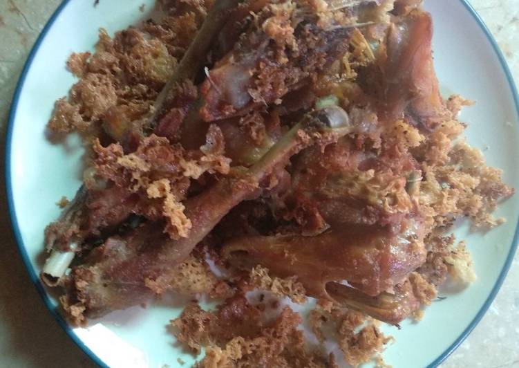 Ayam goreng santan kremes