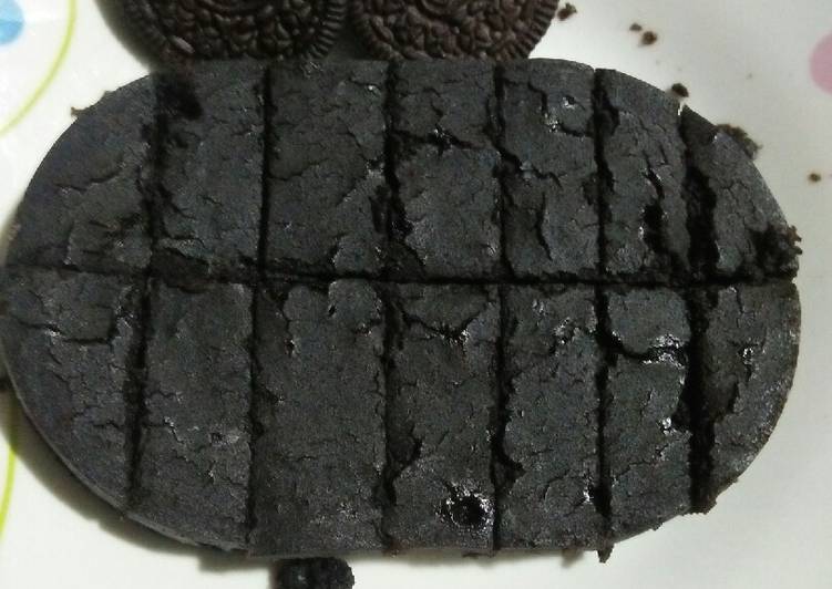 Resep Brownis Oreo Kukus Hanya 2 Bahan yang Menggugah Selera