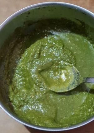 हरी चटनी (Hari chatni in recipe in hindi) रेसिपी मुख्य फोटो