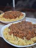 Fideos con Salsa de Carne y Longaniza
