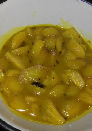 A picture of Mombin chutney(aamrar tok).