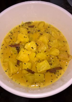 A picture of Pineapple & coconut cream curry.