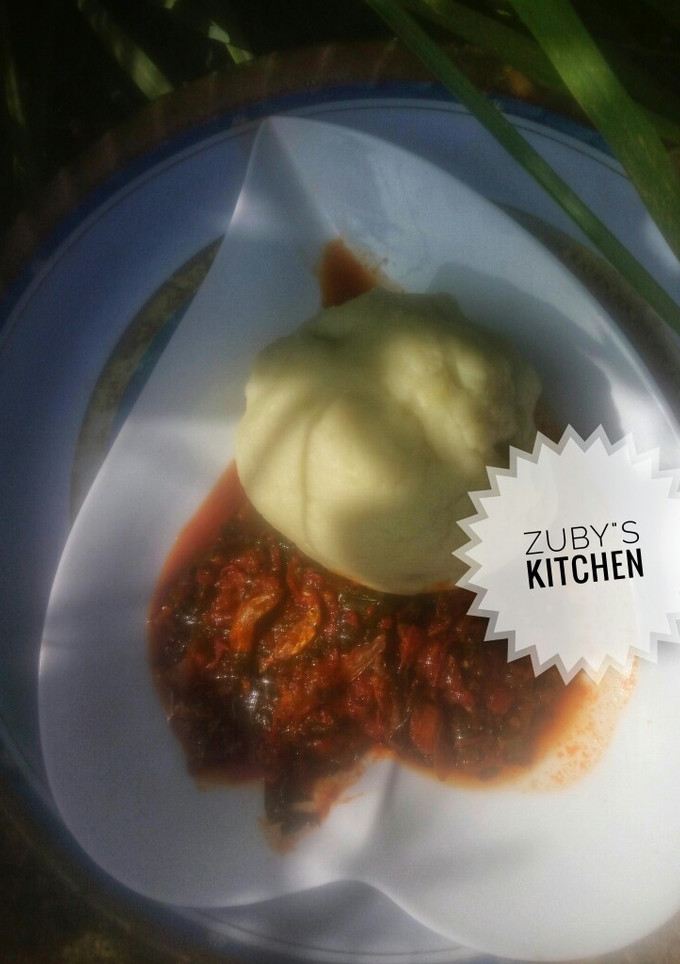 A picture of Pounded yam with hubahuba sauce.