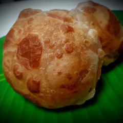 A picture of Poori.