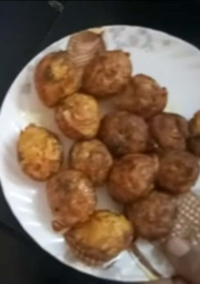 முட்டை போண்டா (egg bonda recipe in tamil) செய்முறை முக்கிய புகைப்படம்