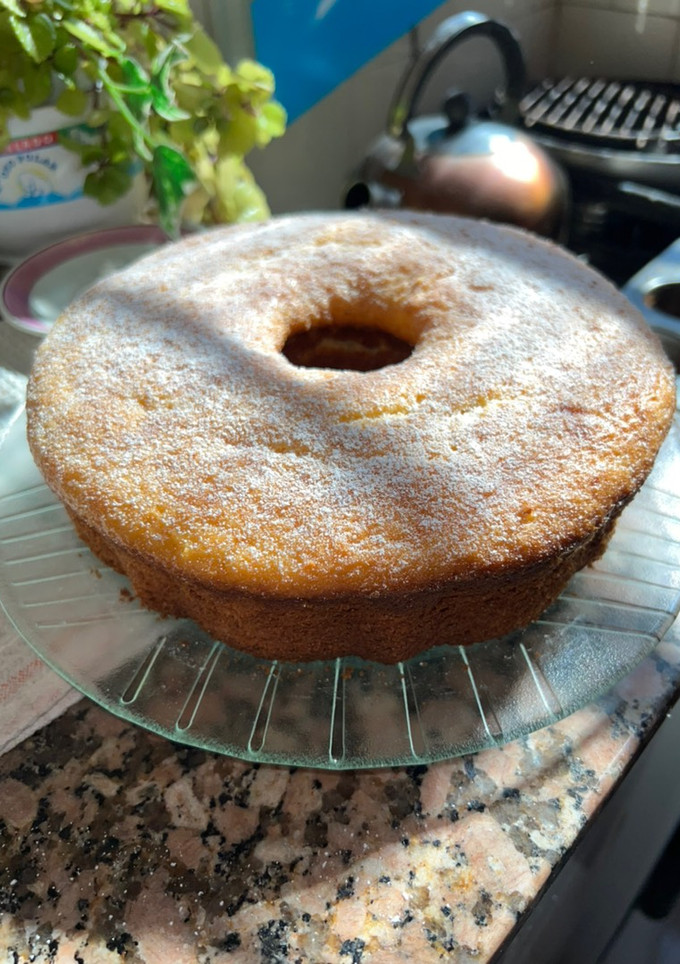 Una foto de Torta de naranja en licuadora