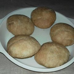 A picture of Khasta.