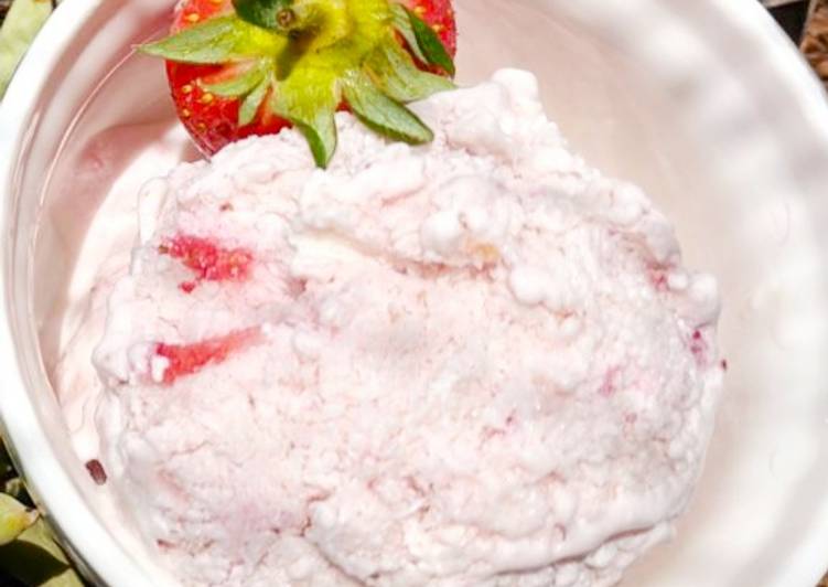 Easy Recipe: Delicious Strawberry cheese icecream