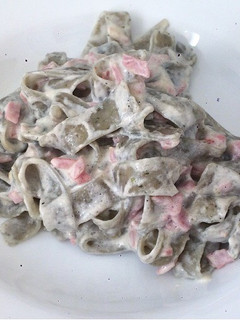Una foto de Fetuccini con salsa alfredo