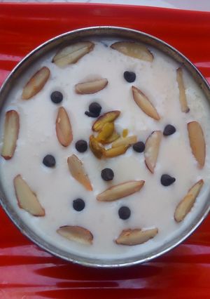 A picture of Rice kheer mix dryfruits.