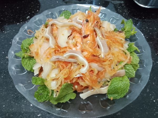 Gỏi đu đủ và tai heo