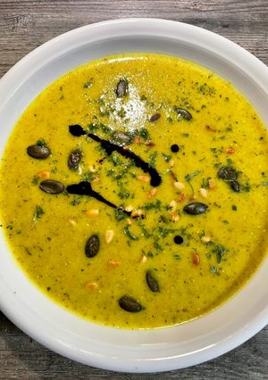 Scharfe Grießsuppe Rezepthauptbild