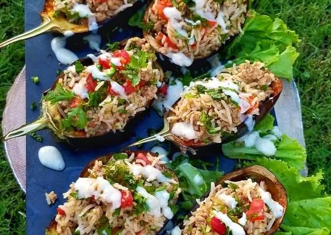 Stuffed eggplant with tahini sauce