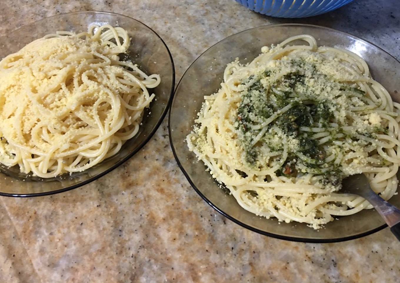 Fideos con aceite y pesto rúcula