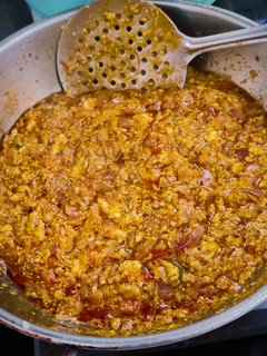 लटपटी पनीर भुर्जी (Latpati paneer bhurji recipe in hindi) रेसिपी मुख्य फोटो