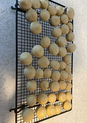 A picture of Chocolate chip mini muffins.