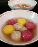 Bánh trôi ngũ sắc cho tết Hàn thực