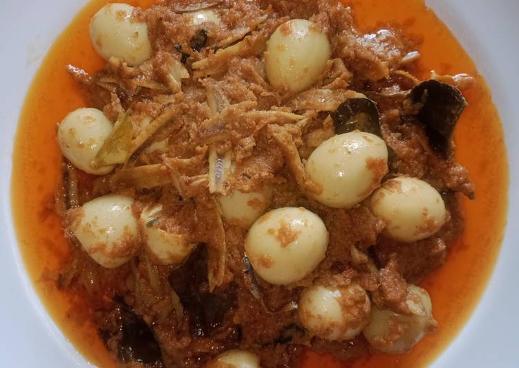 makanan Samba Lado Tanak Telur Puyuh dan Teri (Kuliner Minang) yang Enak Banget