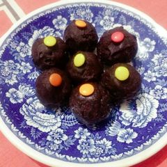 Bounty balls ⚫ A picture of Bounty balls ⚫.