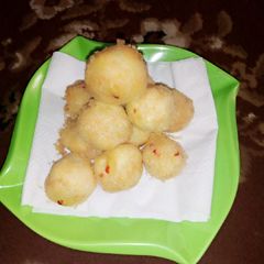 A picture of Yam balls.